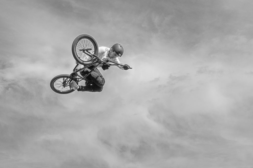 01 First Place – Flying Barista, photograph by Lou Saporito