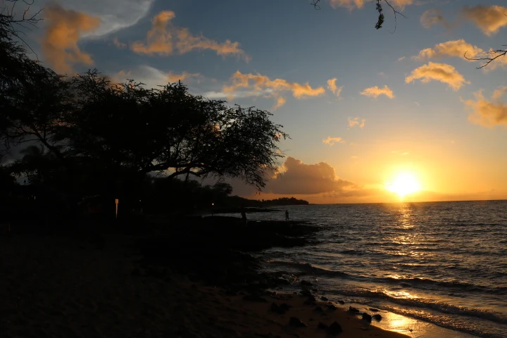 Hawaiian Sunset, photograph by Ken Riznyk