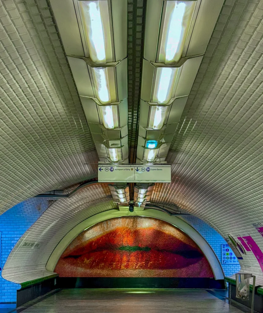 Paris Metro Lips, photograph by Lisa Marie Cirincione