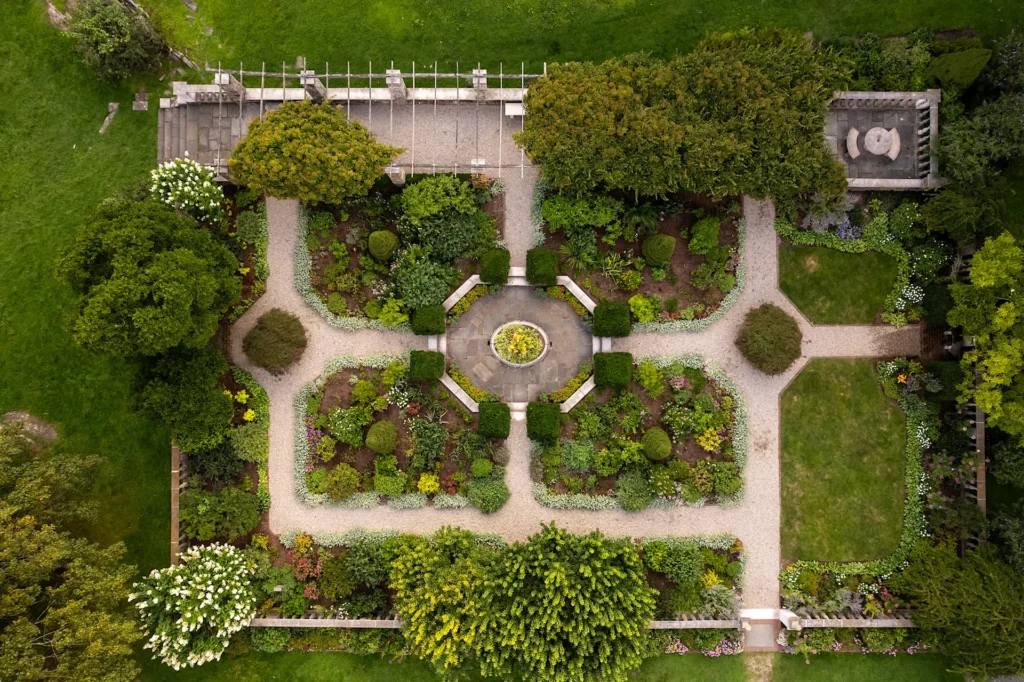 Stamford Botanic Garden, photograph by Lisa Marie Cirincione