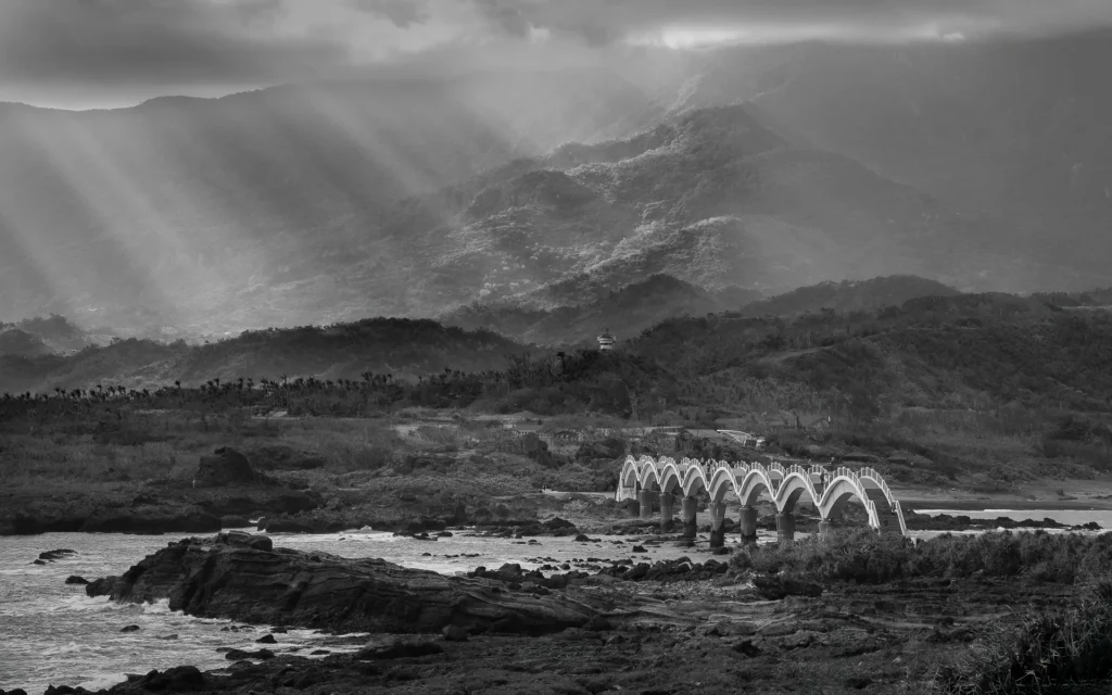 Sanxiantai Bridge, photograph by Lou Saporito
